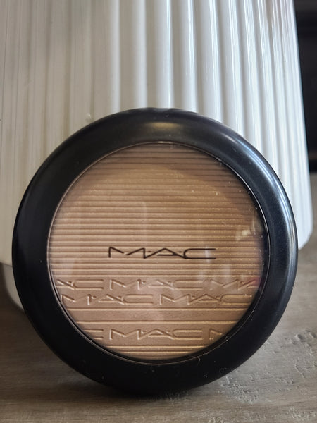 MAC Extra Dimension Skinfinish Highlighter