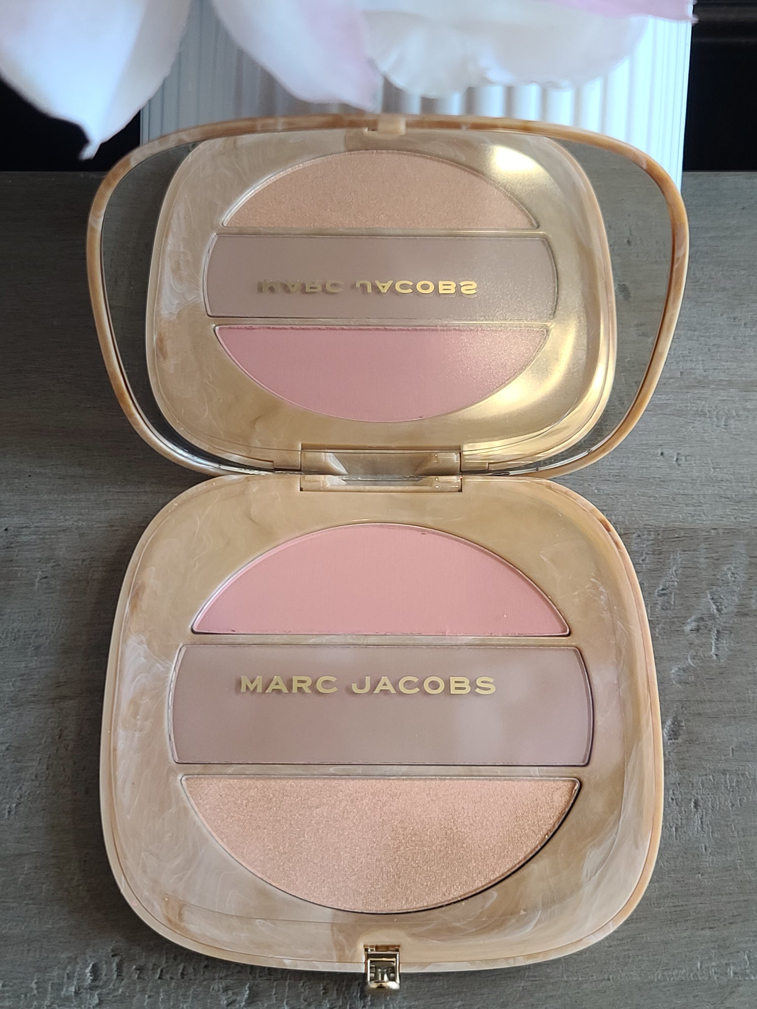 Marc Jacobs O!Mega X Three Powder Blush-Bronze-Highlight Palette