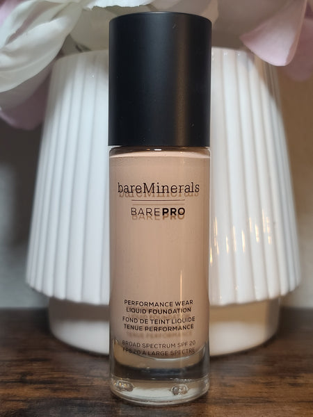 bareMinerals Barepro 24Hr Performance Wear Liquid Foundation SPF 20