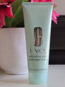 Clinique Exfoliating Scrub