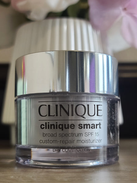 Clinique Smart Broad Spectrum SPF 15 Custom-Repair Moisturizer