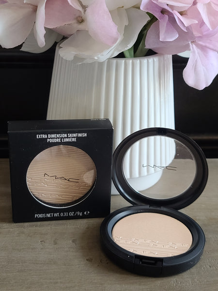 MAC Extra Dimension Skinfinish Highlighter