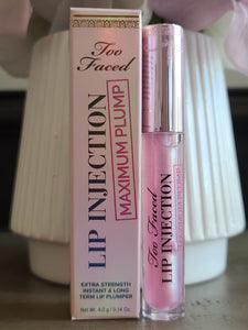 Too Faced Lip Injection Maximum Plump Extra Strength Lip Plumper Gloss