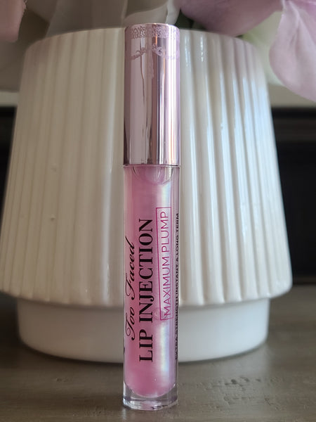 Too Faced Lip Injection Maximum Plump Extra Strength Lip Plumper Gloss